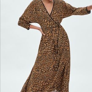 Zara leopard dress